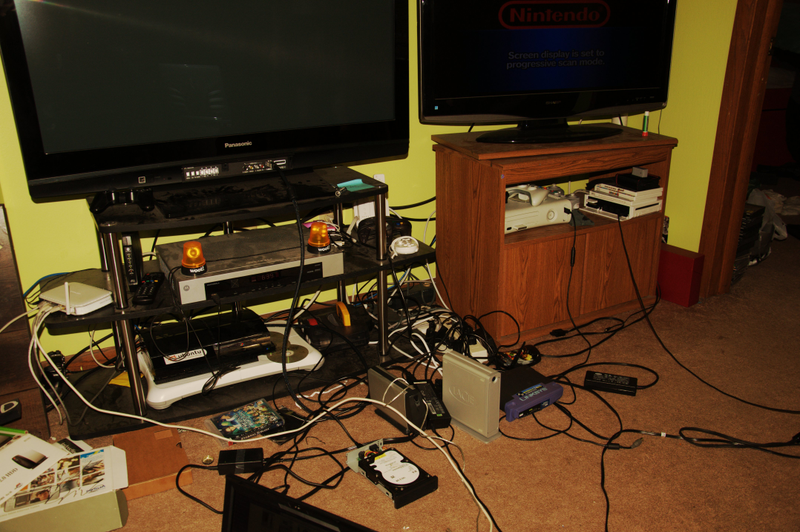 Illustration for article titled 10 Of Your Biggest Cable Management Disasters